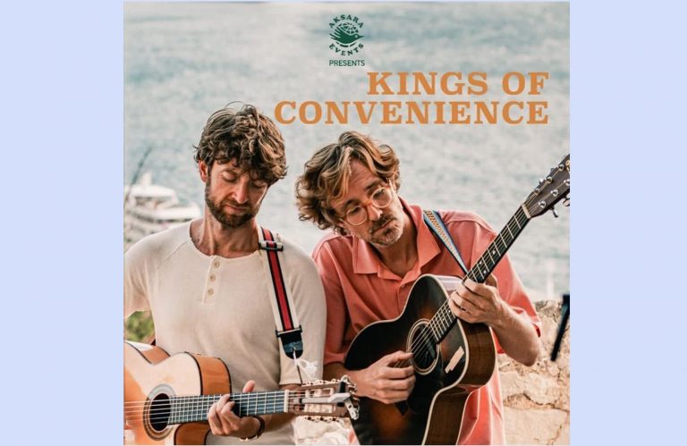 Kings of Convenience Sukses Bius Jakarta dengan Petikan Gitar