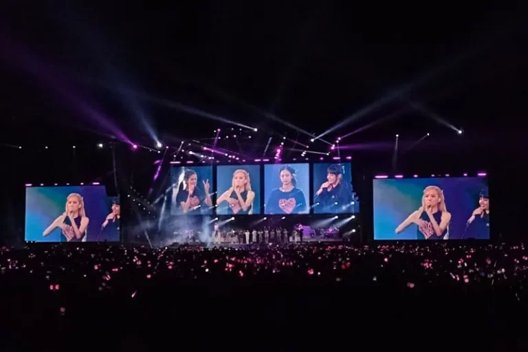 Blackpink Tampil Enerjik Sapa Blink di Jakarta