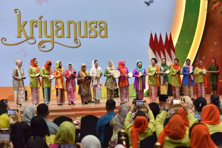 Kriyanusa 2023 Pamerkan Produk Kerajinan Berbagai Daerah