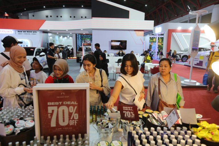 Libur Iduladha, Pengunjung Banjiri Jakarta Fair 2024