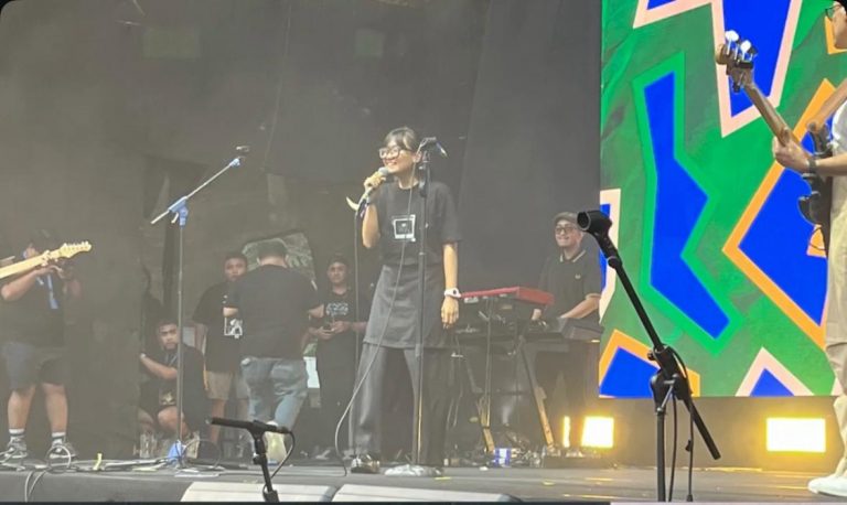 Komika Lokal Unjuk Gigi di Stand Up Fest 2025